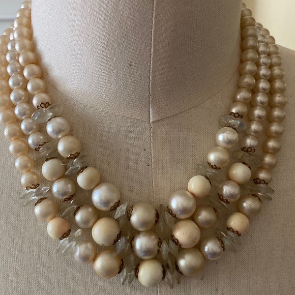 VTG Triple Strand Pearl/Crystal Necklace - Picture 9 of 10